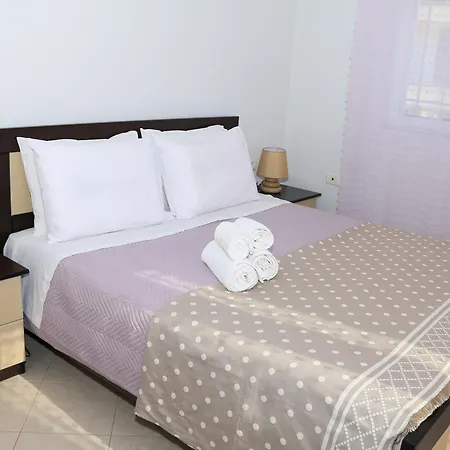 Myksamil Guest house Ksamil